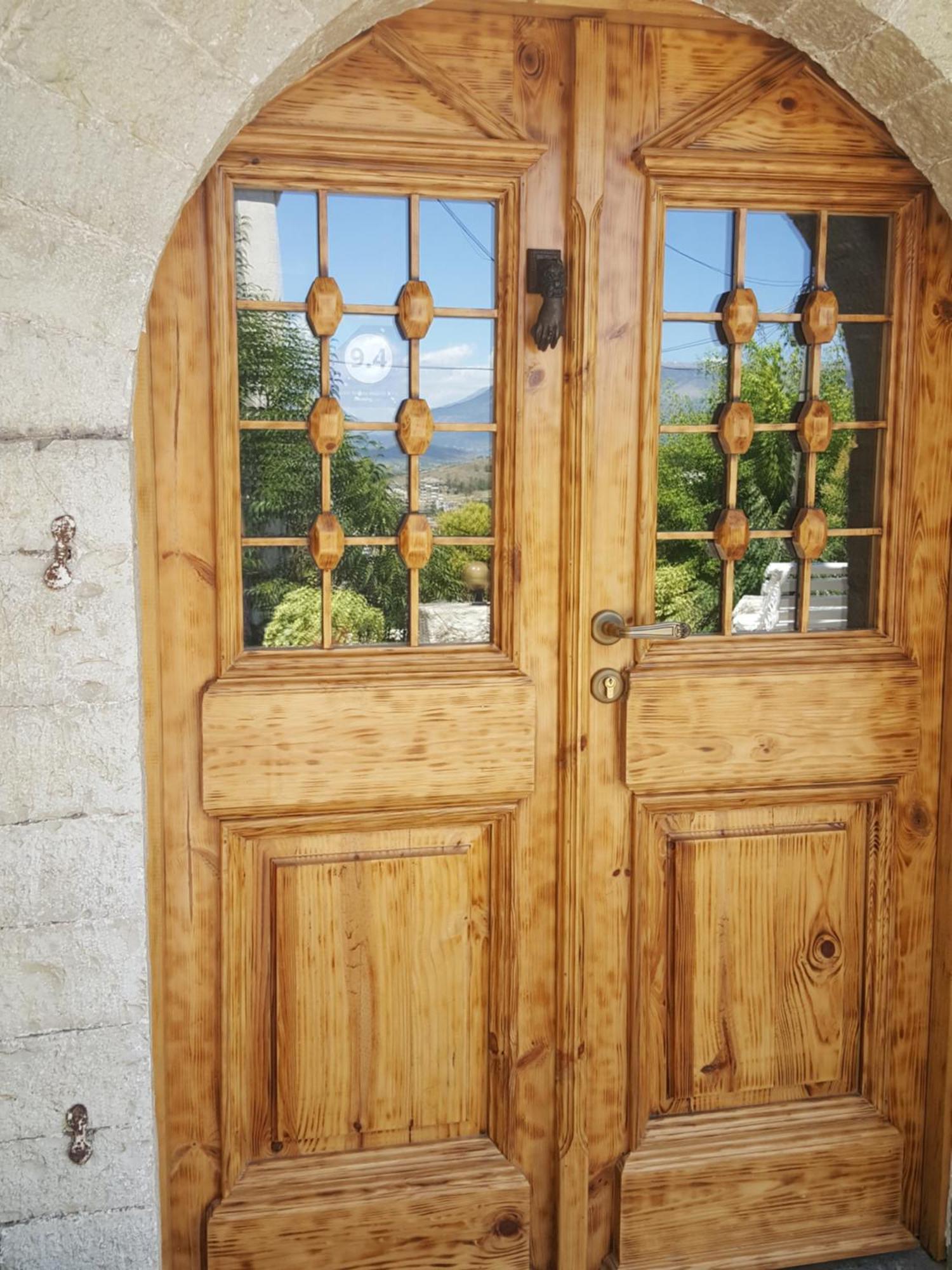 Hotel Gjirokastra Exterior photo