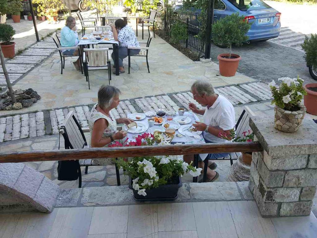 Hotel Gjirokastra Exterior photo